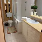 Center Apartment *
